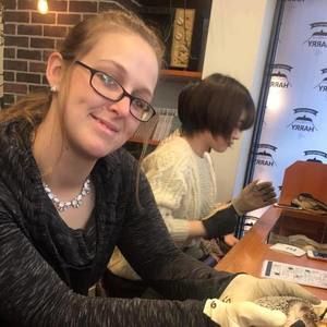 Meet your Posher, Crystal raye